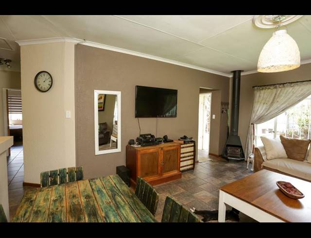 4 BEDROOM HOUSE FOR SALE IN KOOKRUS